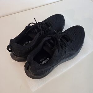 Asics Gel Sonoma 8 Black Running Shoes (W7.5)